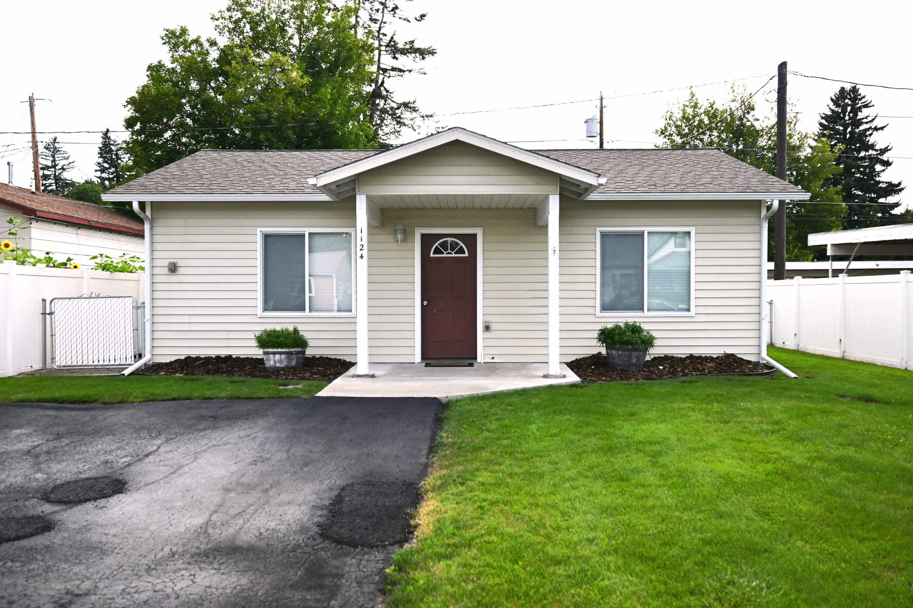 1124 3rd Avenue West - 1